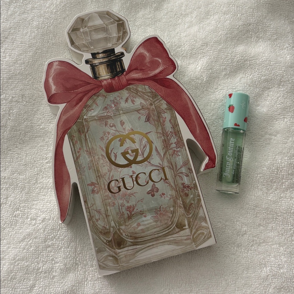 New Fashion Wood Art + Juicy Couture Lip Oil